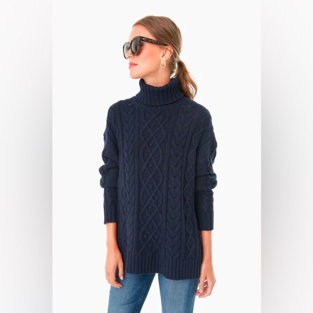 Tuckernuck Navy Fitzgerald Cableknit Sweater, Size Small